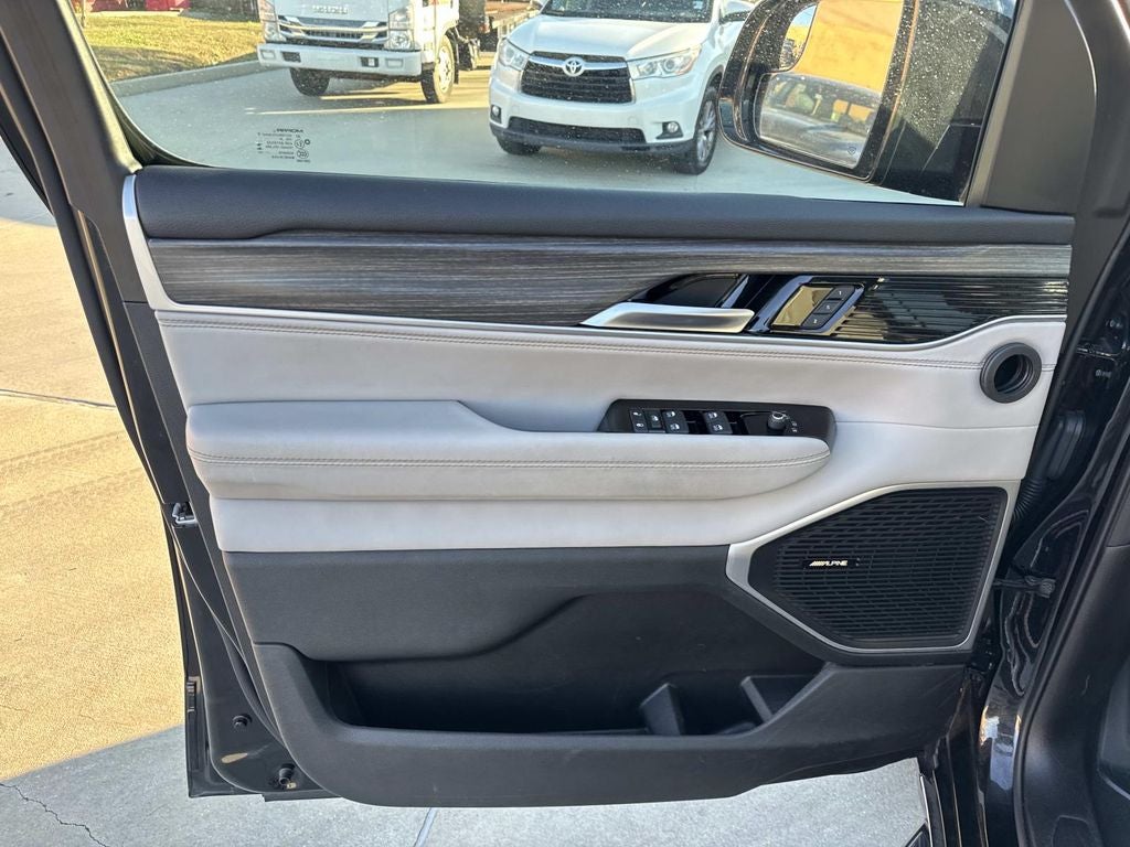 2024 Jeep Wagoneer L Series II