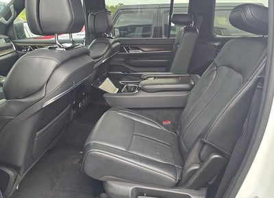2023 Jeep Grand Wagoneer Base