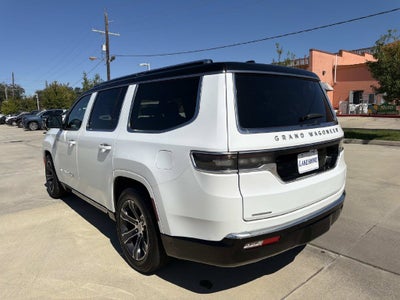 2023 Jeep Grand Wagoneer Base