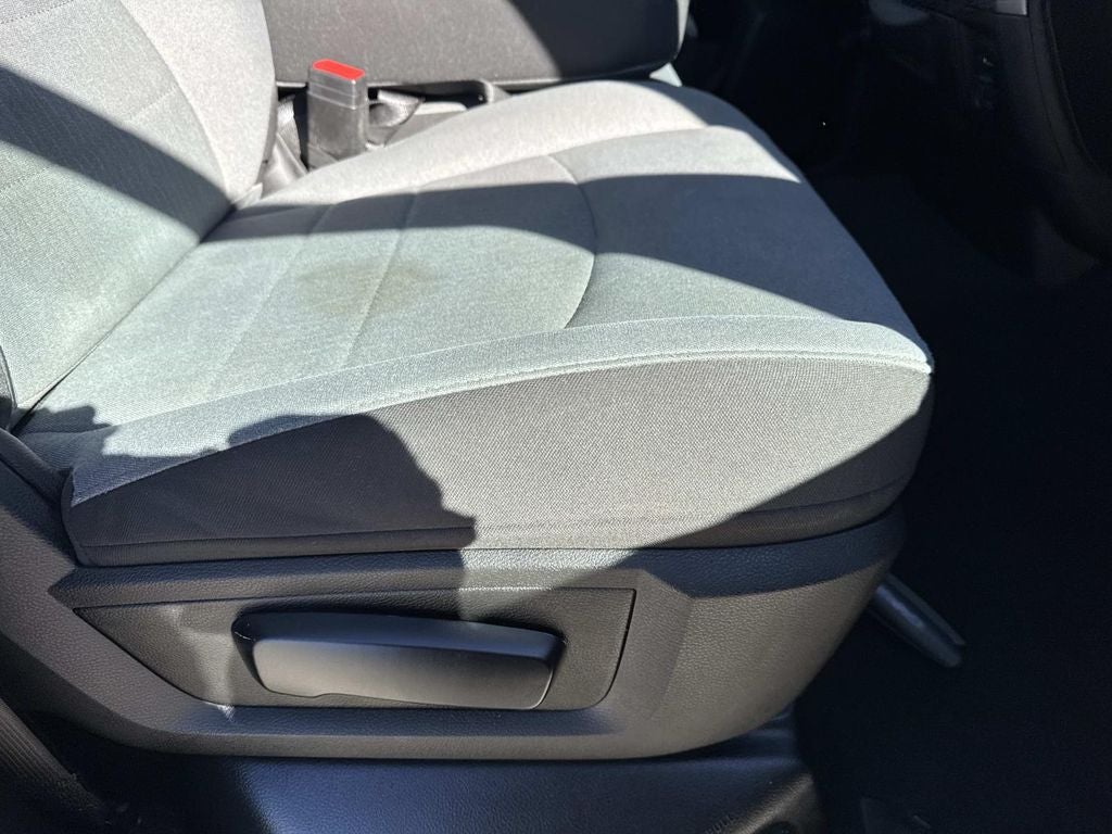 2024 RAM 1500 Classic SLT Quad Cab 4x2 6'4' Box