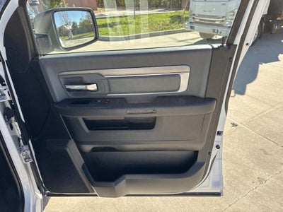 2024 RAM 1500 Classic SLT Quad Cab 4x2 6'4' Box