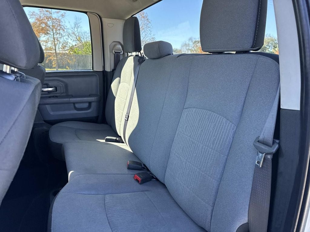 2024 RAM 1500 Classic SLT Quad Cab 4x2 6'4' Box