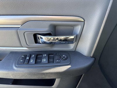 2024 RAM 1500 Classic SLT Quad Cab 4x2 6'4' Box