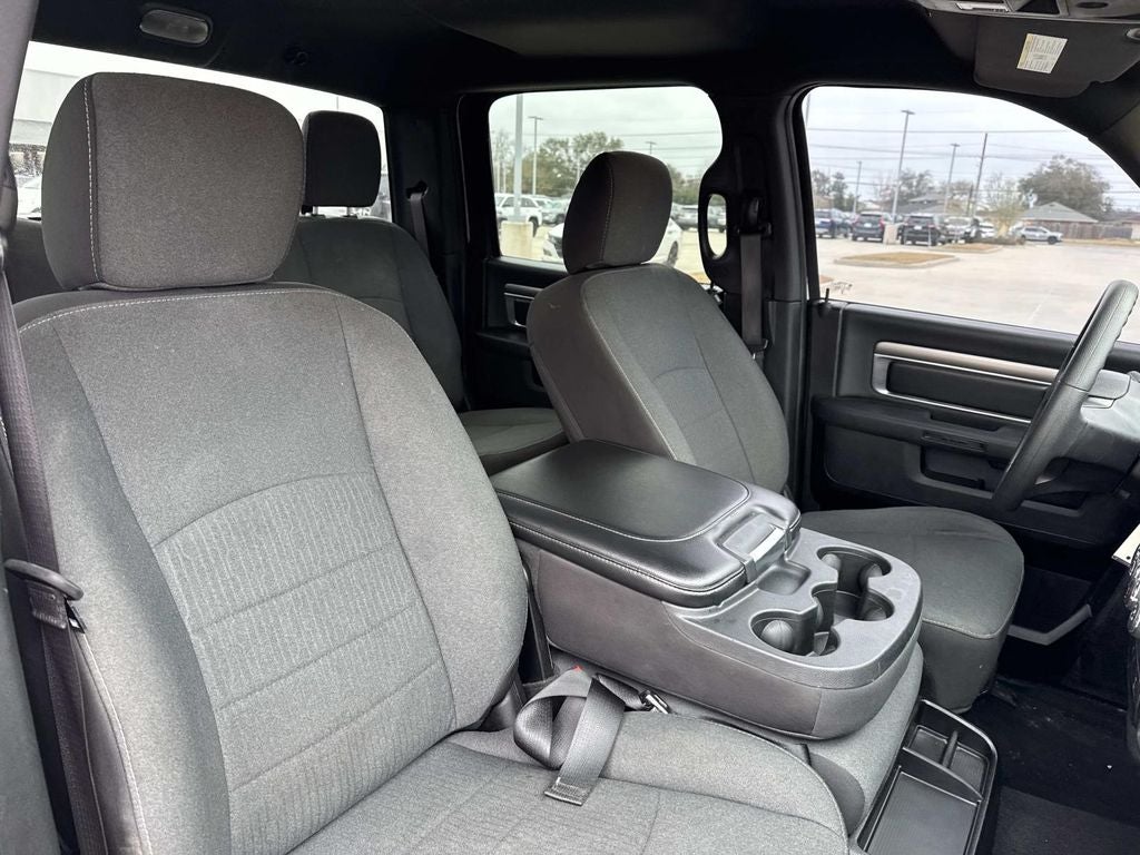 2024 RAM 1500 Classic Warlock Crew Cab 4x2 5'7' Box