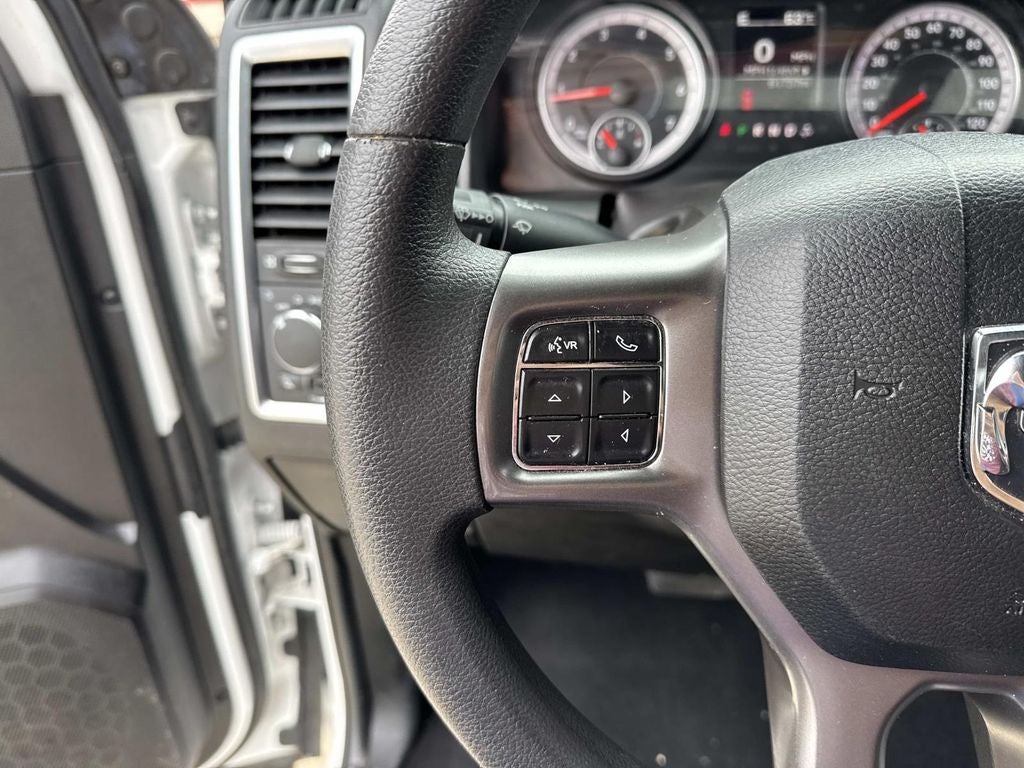 2024 RAM 1500 Classic Warlock Crew Cab 4x2 5'7' Box