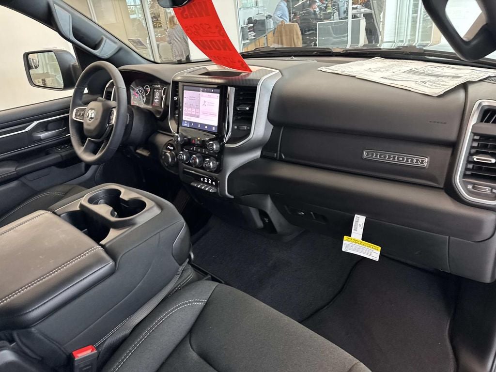 2025 RAM 1500 Big Horn Crew Cab 4x4 5'7' Box