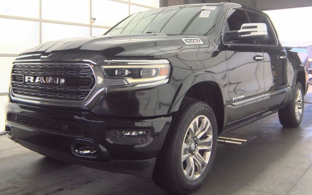 2022 RAM 1500 Limited Crew Cab 4x4 5'7' Box
