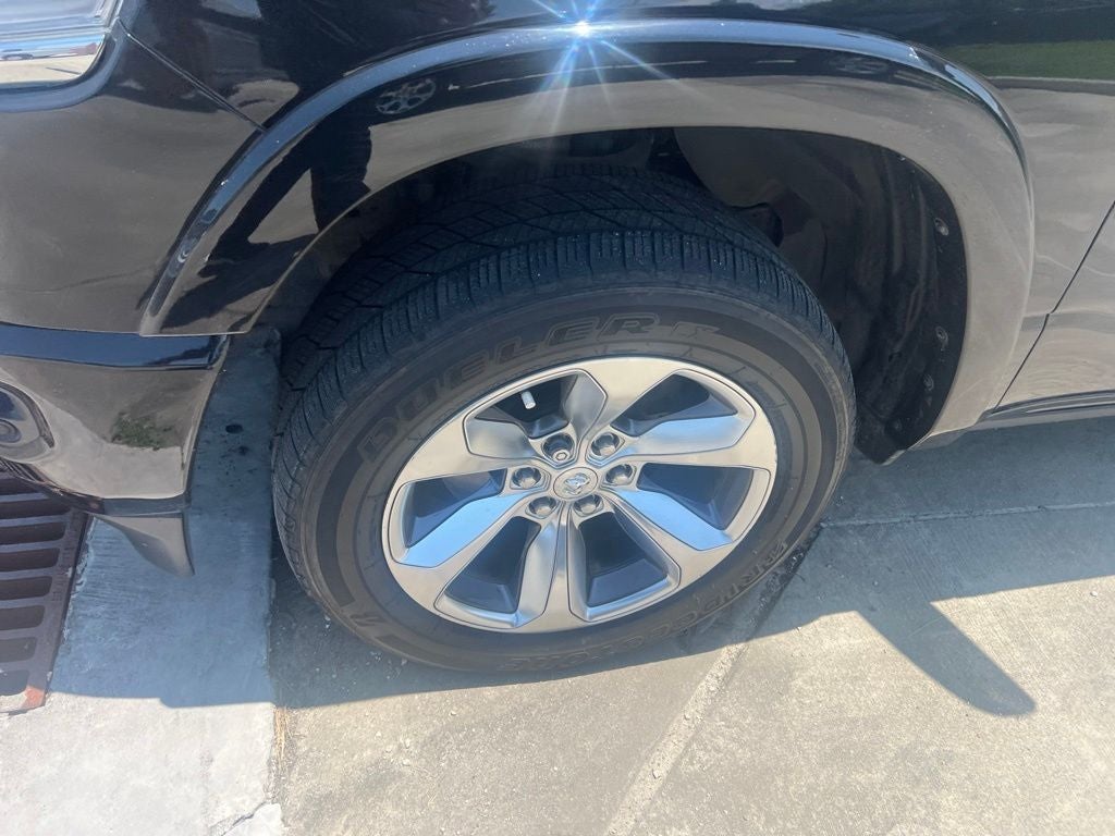 2020 RAM 1500 Limited Crew Cab 4x4 5'7' Box