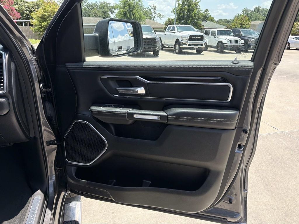 2022 RAM 1500 Laramie Crew Cab 4x4 6'4' Box