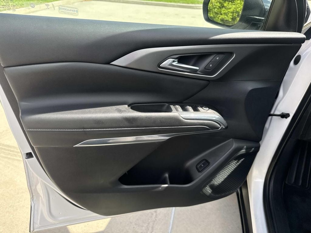 2024 Chevrolet Traverse FWD LT