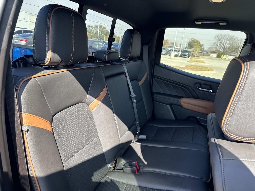 2023 GMC Canyon 4WD Crew Cab Short Box AT4