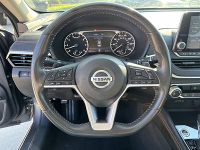 2022 Nissan Altima SR FWD