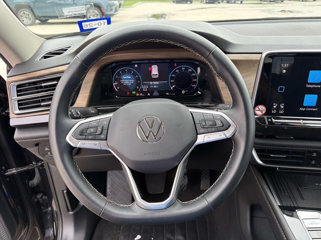 2025 Volkswagen Atlas 2.0T SE w/Technology