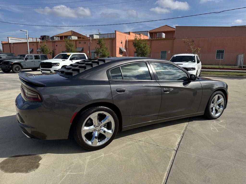 2021 Dodge Charger SXT RWD