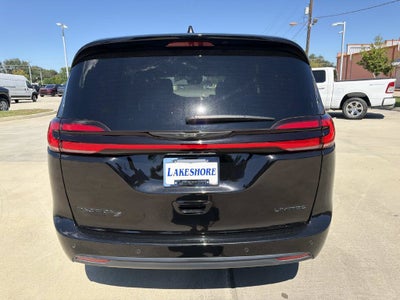2025 Chrysler Pacifica Limited