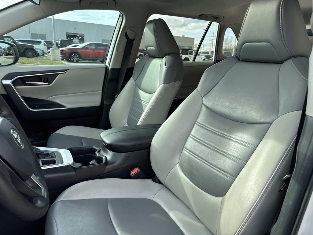 2019 Toyota RAV4 XLE Premium