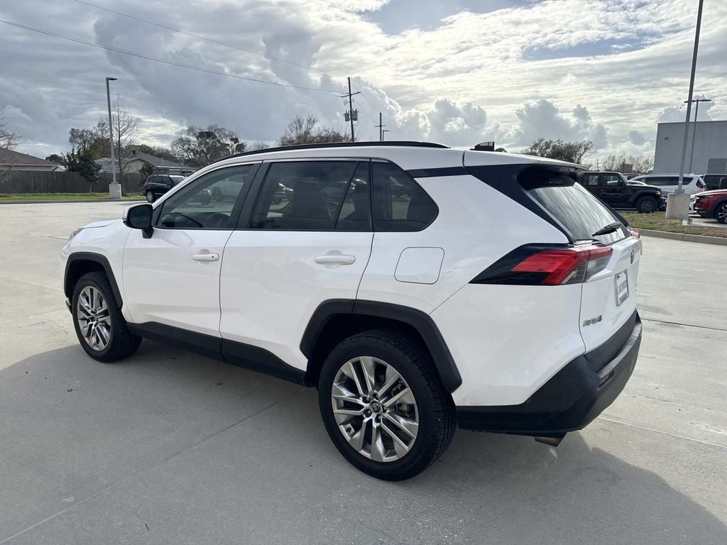 2019 Toyota RAV4 XLE Premium