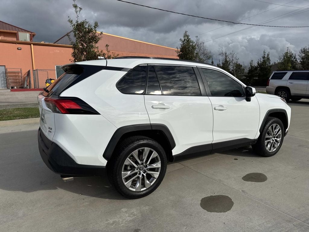 2019 Toyota RAV4 XLE Premium