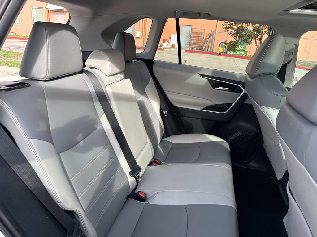 2019 Toyota RAV4 XLE Premium