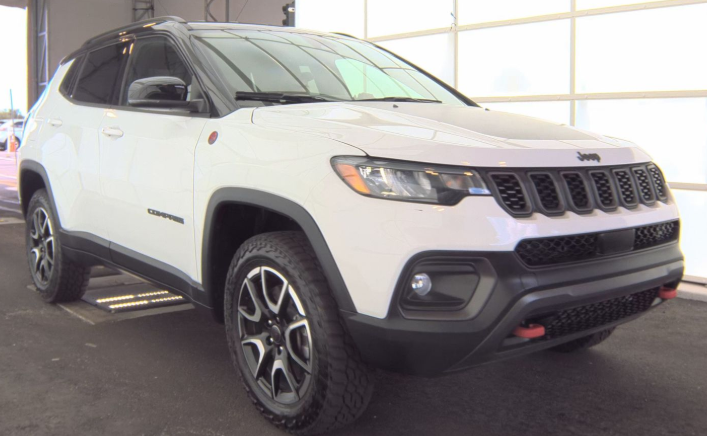2025 Jeep Compass Trailhawk 4x4