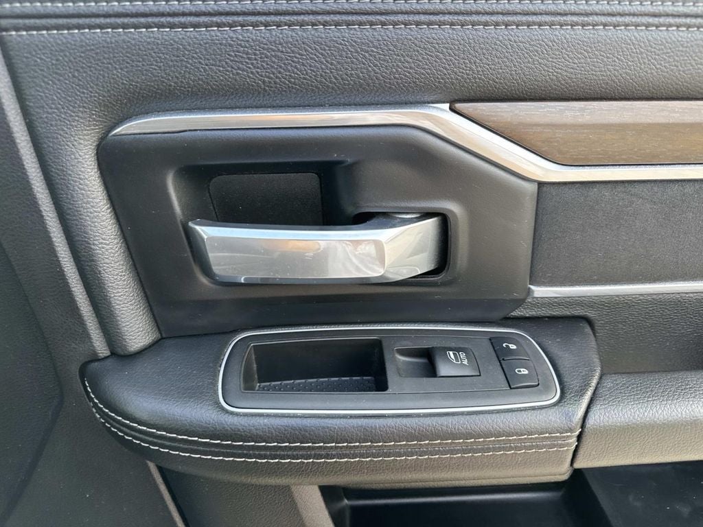 2022 RAM Ram 3500 Laramie Crew Cab 4x4 6'4' Box