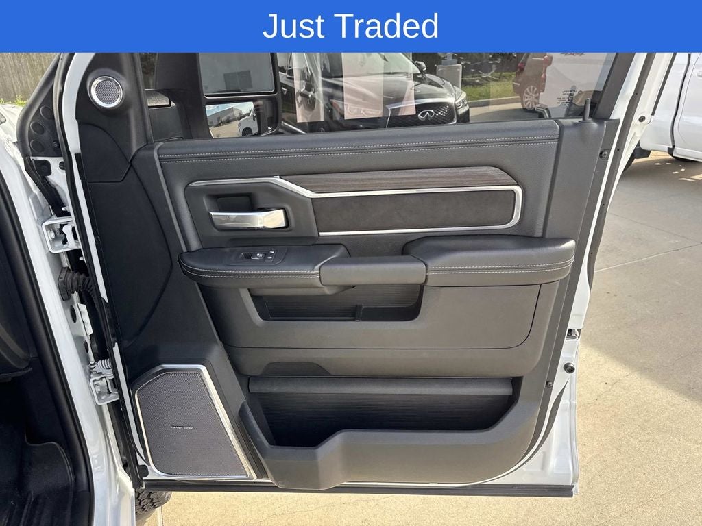 2025 RAM Ram 3500 Laramie Mega Cab 4x4 6'4' Box