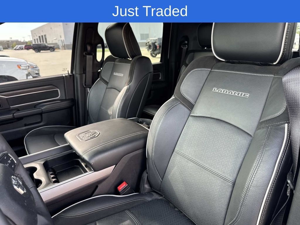 2025 RAM Ram 3500 Laramie Mega Cab 4x4 6'4' Box