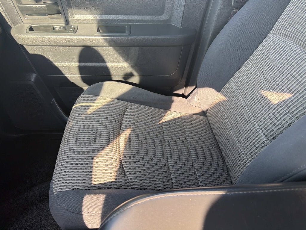 2012 RAM 2500 ST SERVICE BODY