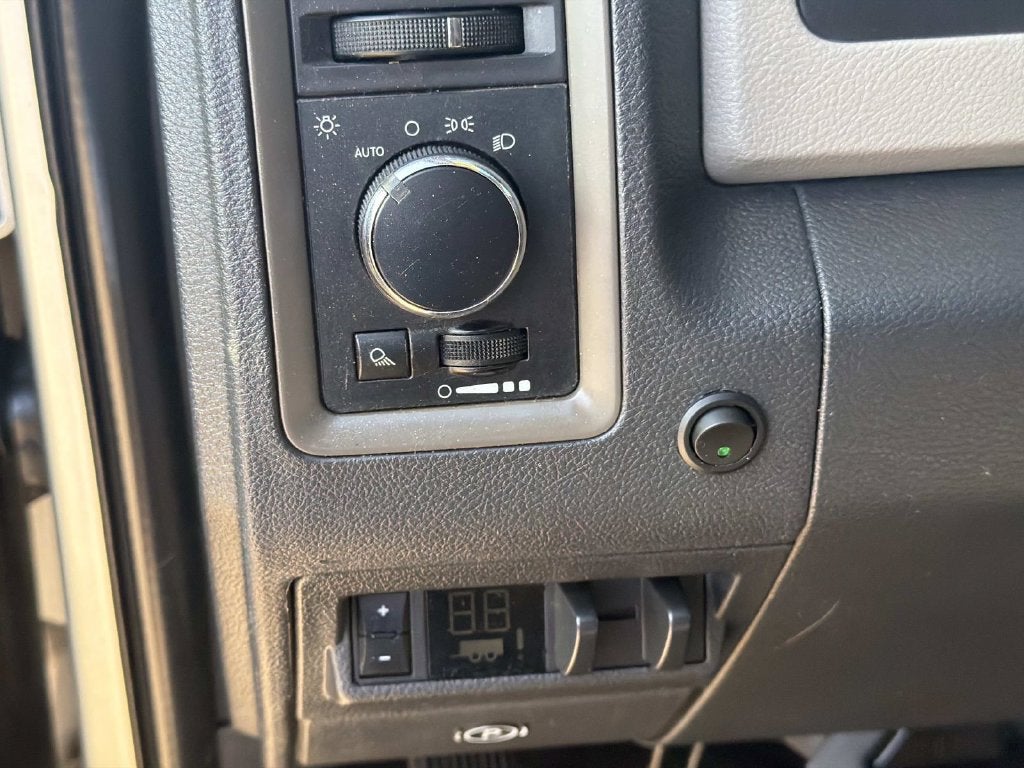 2012 RAM 2500 ST SERVICE BODY