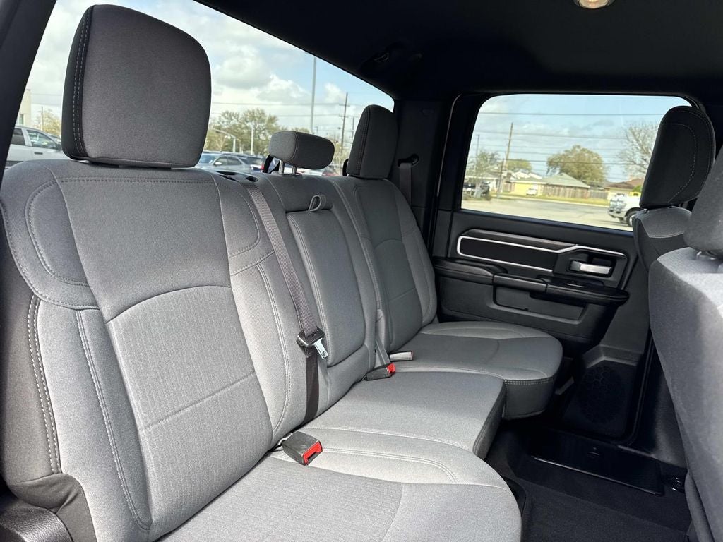 2024 RAM Ram 2500 Big Horn Crew Cab 4x4 6'4' Box