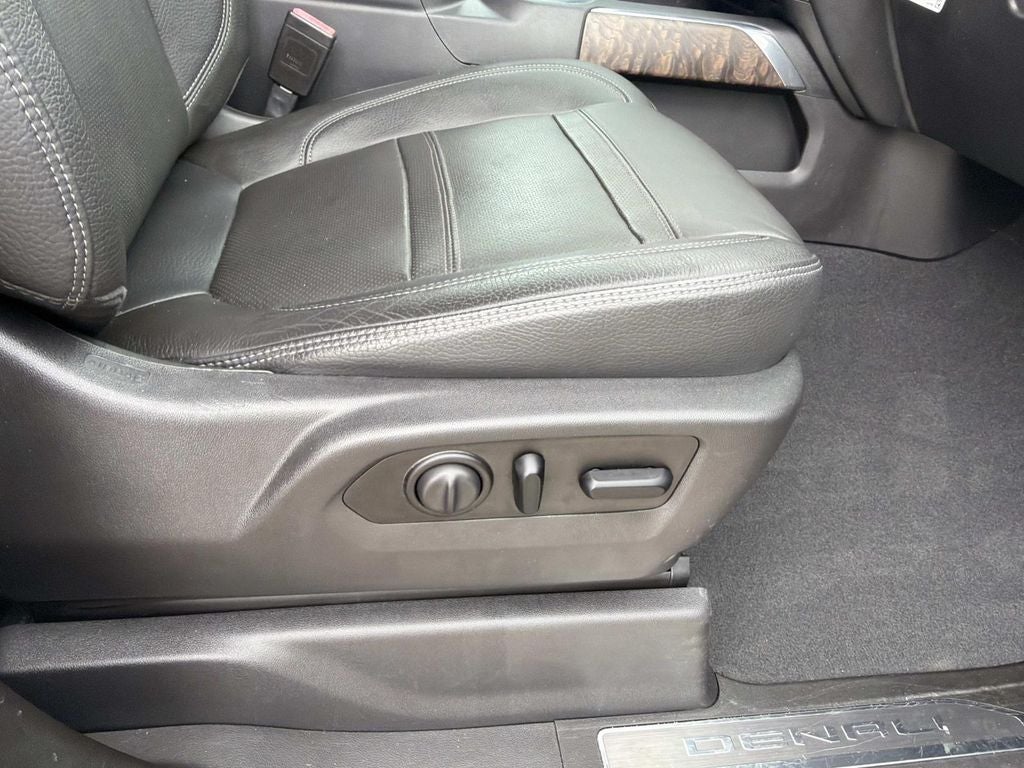 2021 GMC Sierra 1500 4WD Crew Cab Short Box Denali