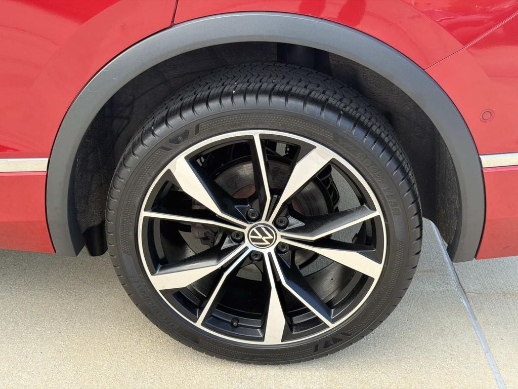 2024 Volkswagen Tiguan 2.0T SEL R-Line