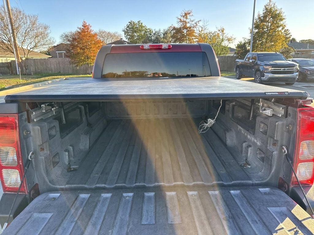 2010 Hummer H3T Crew Cab