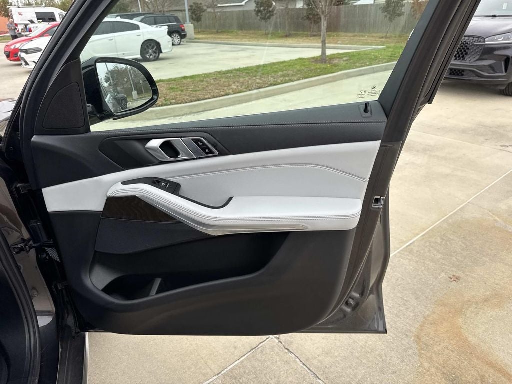 2023 BMW X5 sDrive40i