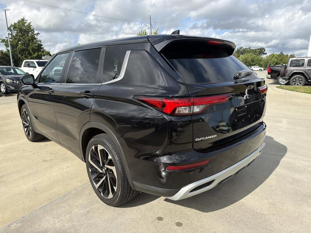2024 Mitsubishi Outlander SE