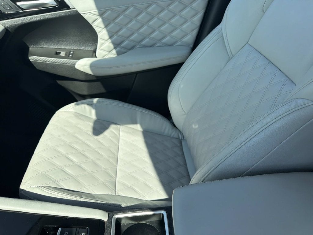 2024 Mitsubishi Outlander PHEV SEL