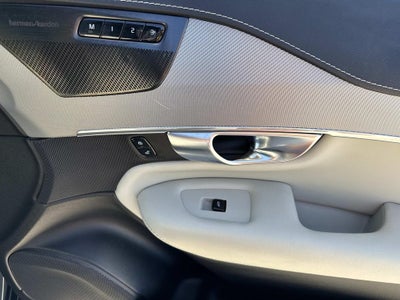 2021 Volvo XC90 Recharge Plug-In Hybrid T8 R-Design 7 Passenger