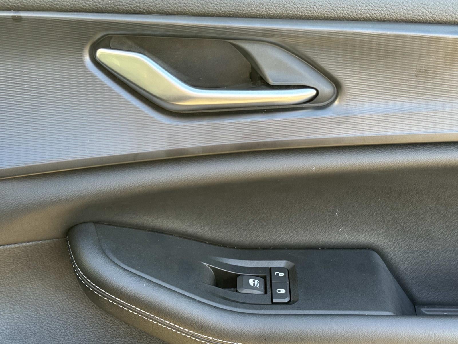 2024 Jeep Grand Cherokee L Altitude 4x2