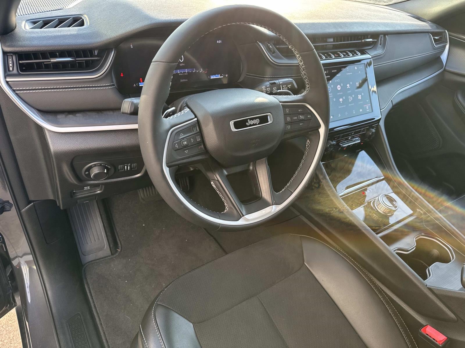 2024 Jeep Grand Cherokee L Altitude 4x2