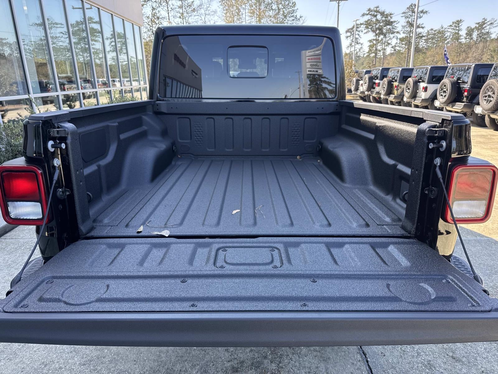 2025 Jeep Gladiator High Tide