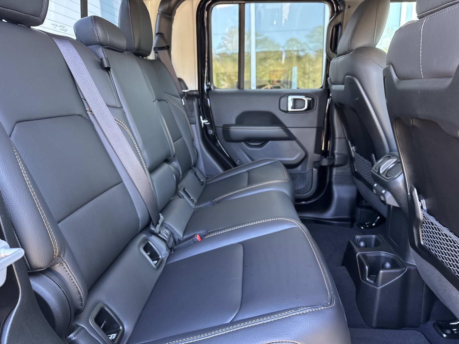 2025 Jeep Gladiator High Tide