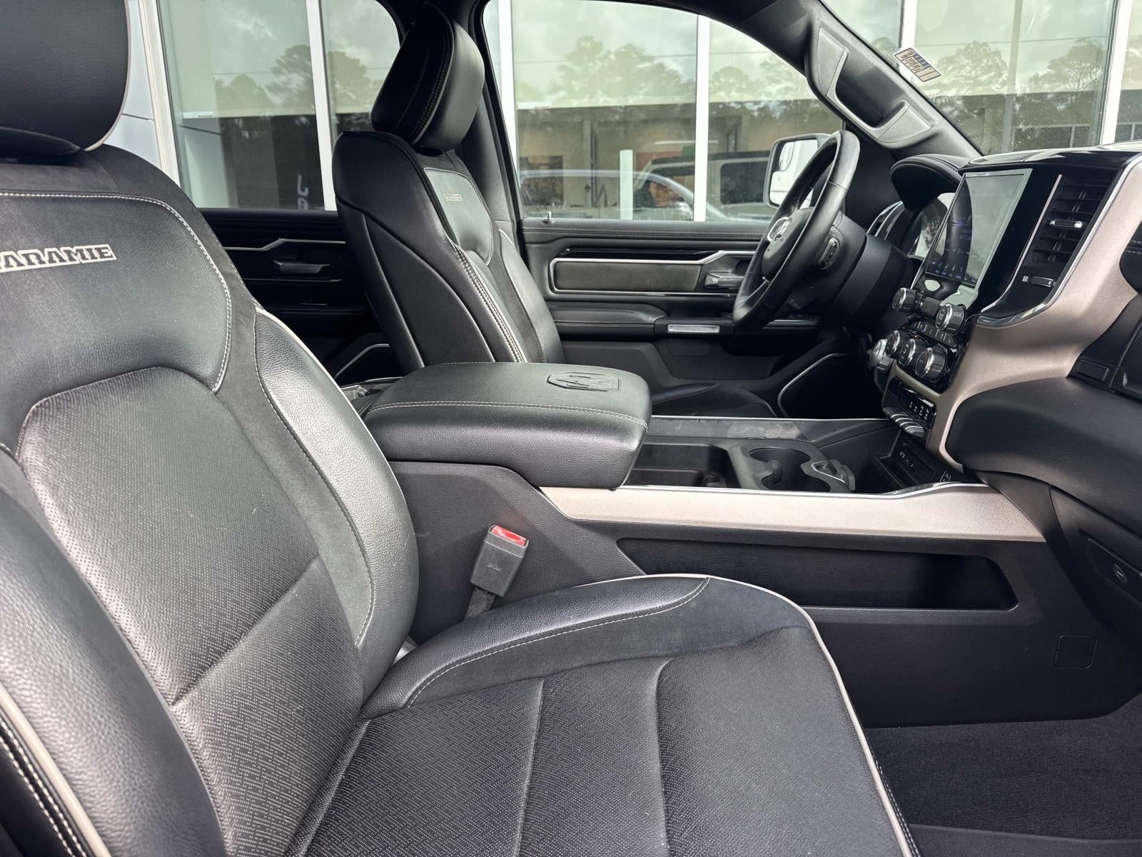 2019 RAM 1500 Laramie Crew Cab 4x2 5'7' Box