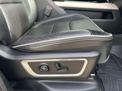 2019 RAM 1500 Laramie Crew Cab 4x2 5'7' Box