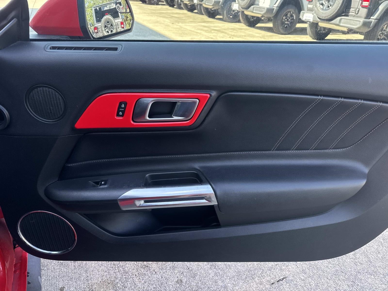 2020 Ford Mustang EcoBoost