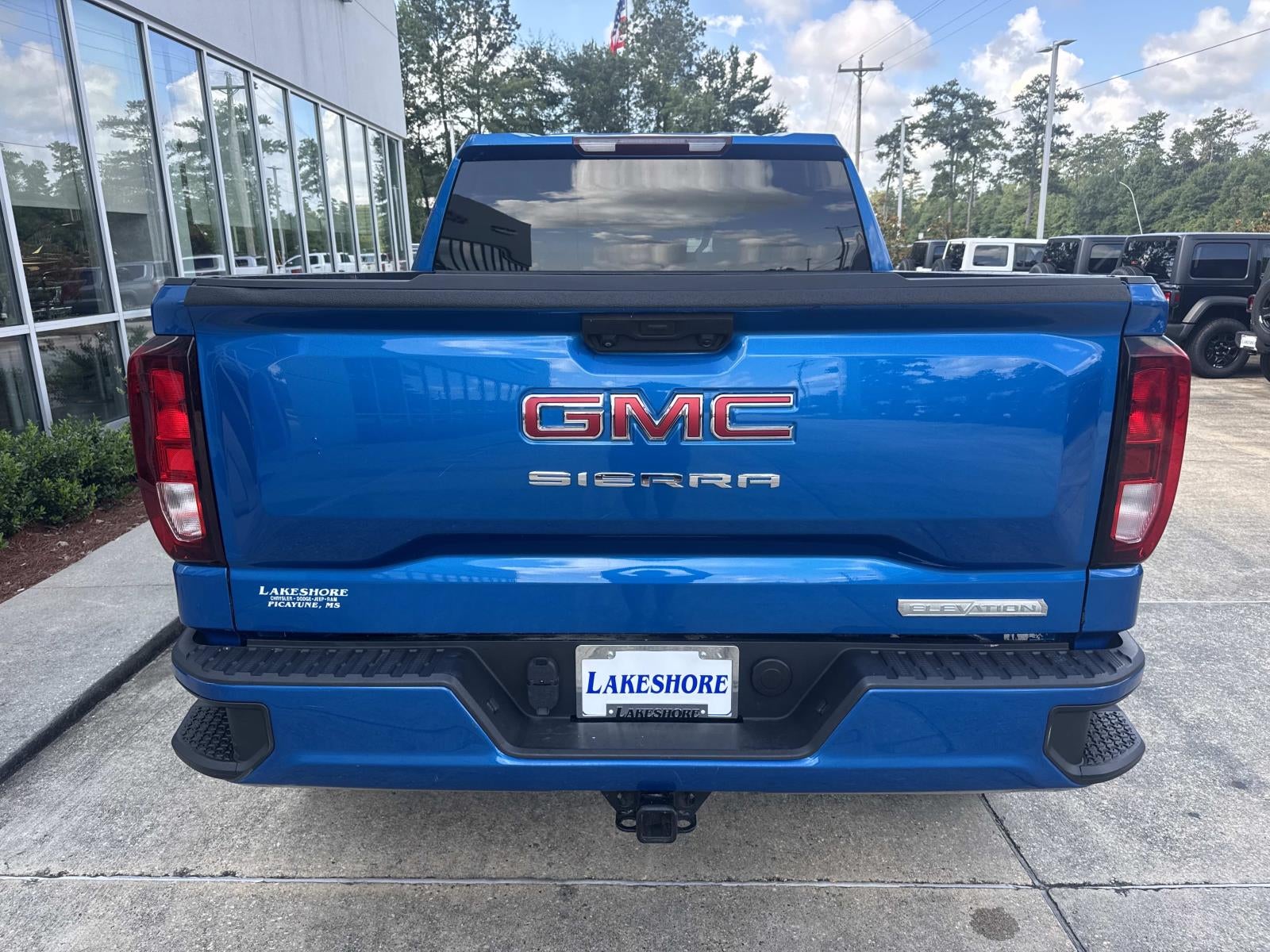 2023 GMC Sierra 1500 Elevation