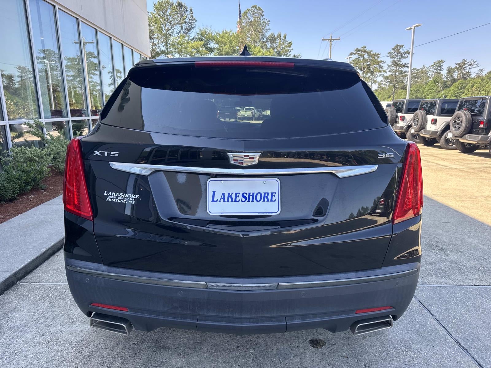 2018 Cadillac XT5 Luxury
