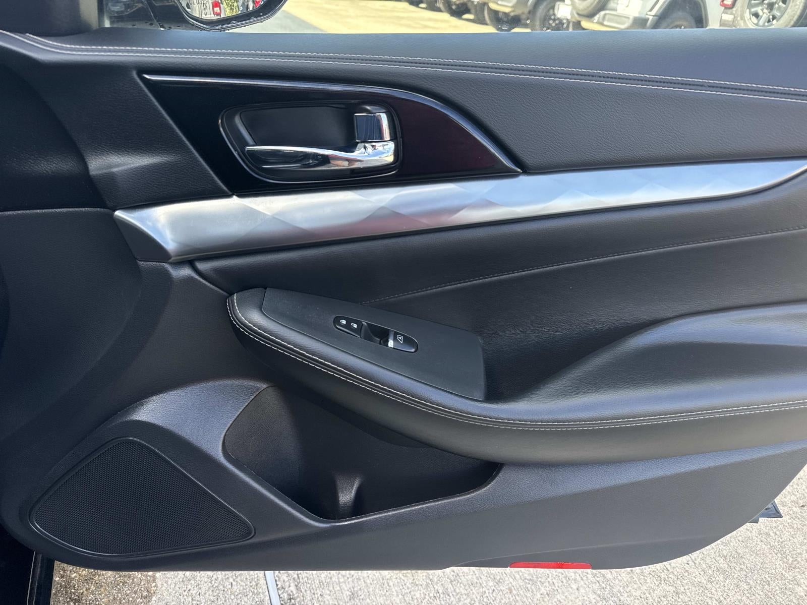 2022 Nissan Maxima SV