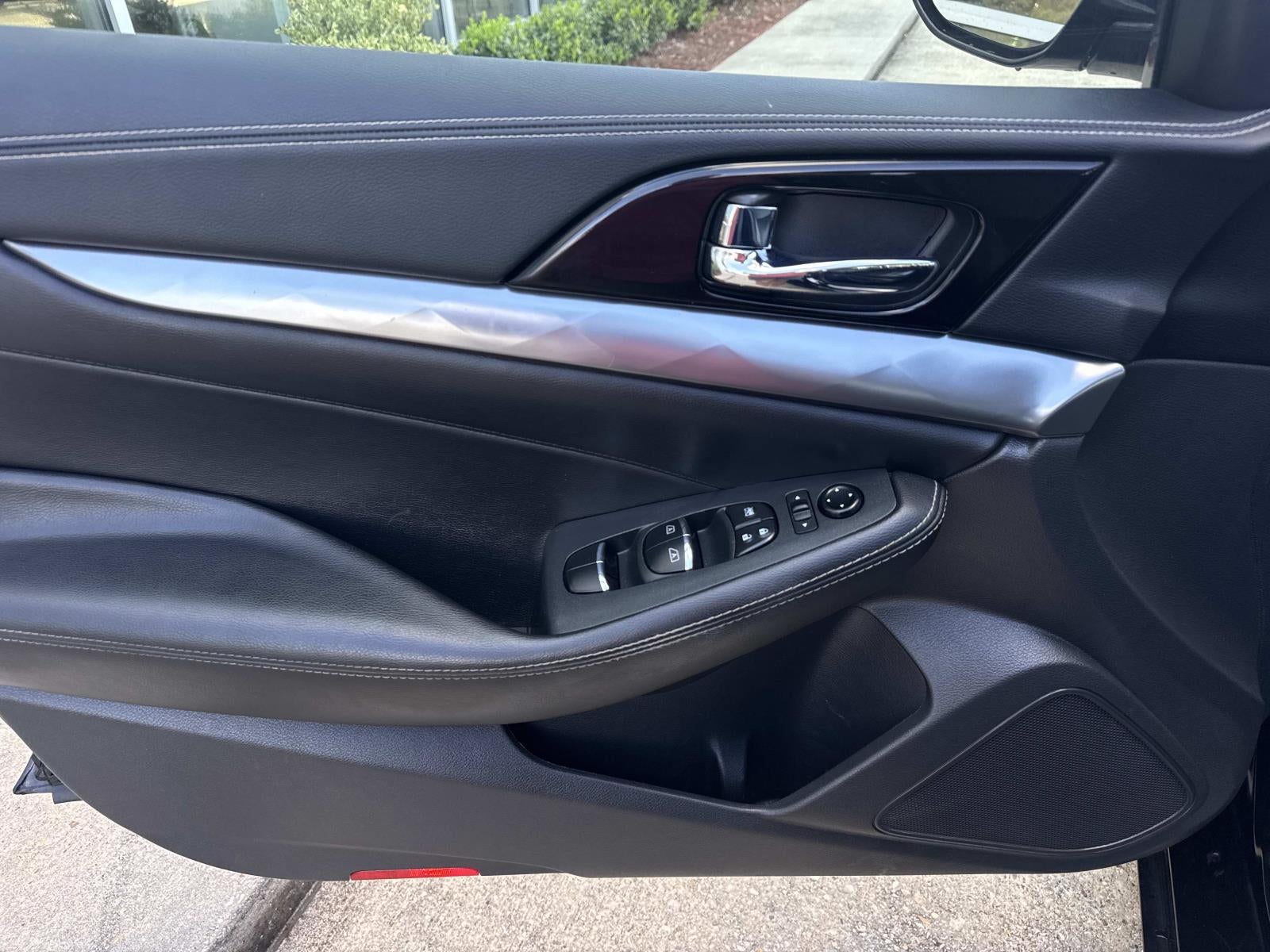 2022 Nissan Maxima SV
