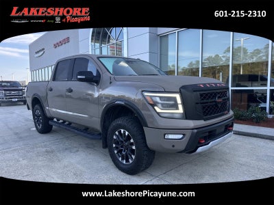 2021 Nissan TITAN Crew Cab PRO-4X 4x4