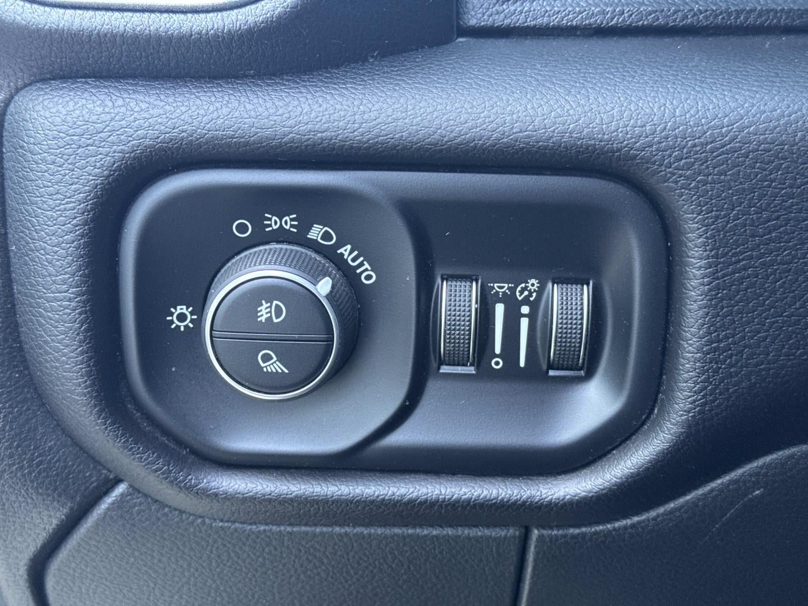 2024 RAM Ram 2500 Laramie Crew Cab 4x4 6'4' Box